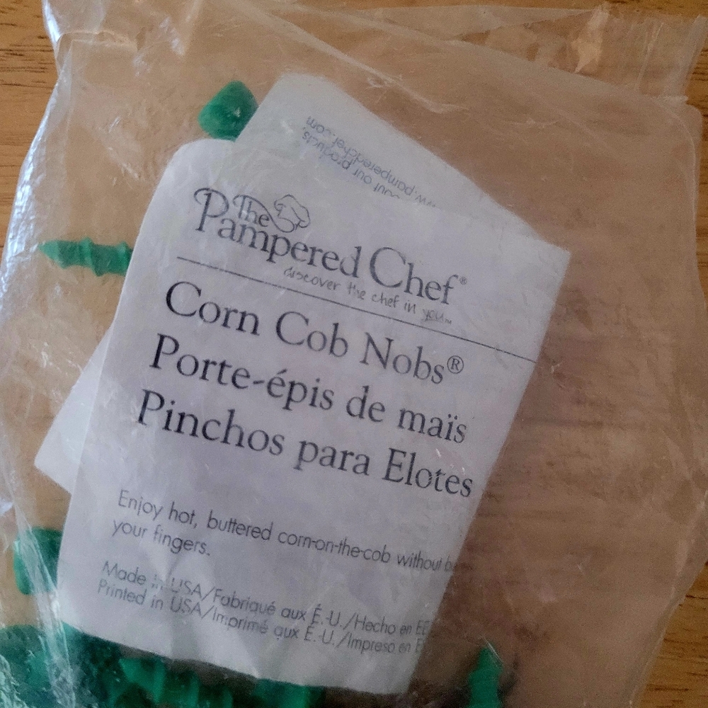 Pampered Chef Corn Cob Knobs - Picture 2 of 3